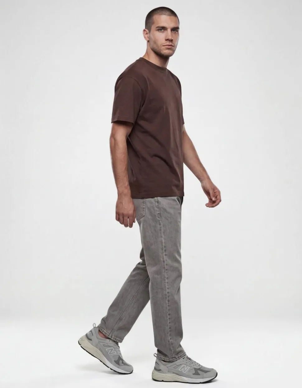 Basis Label T-shirt Donkerbruin