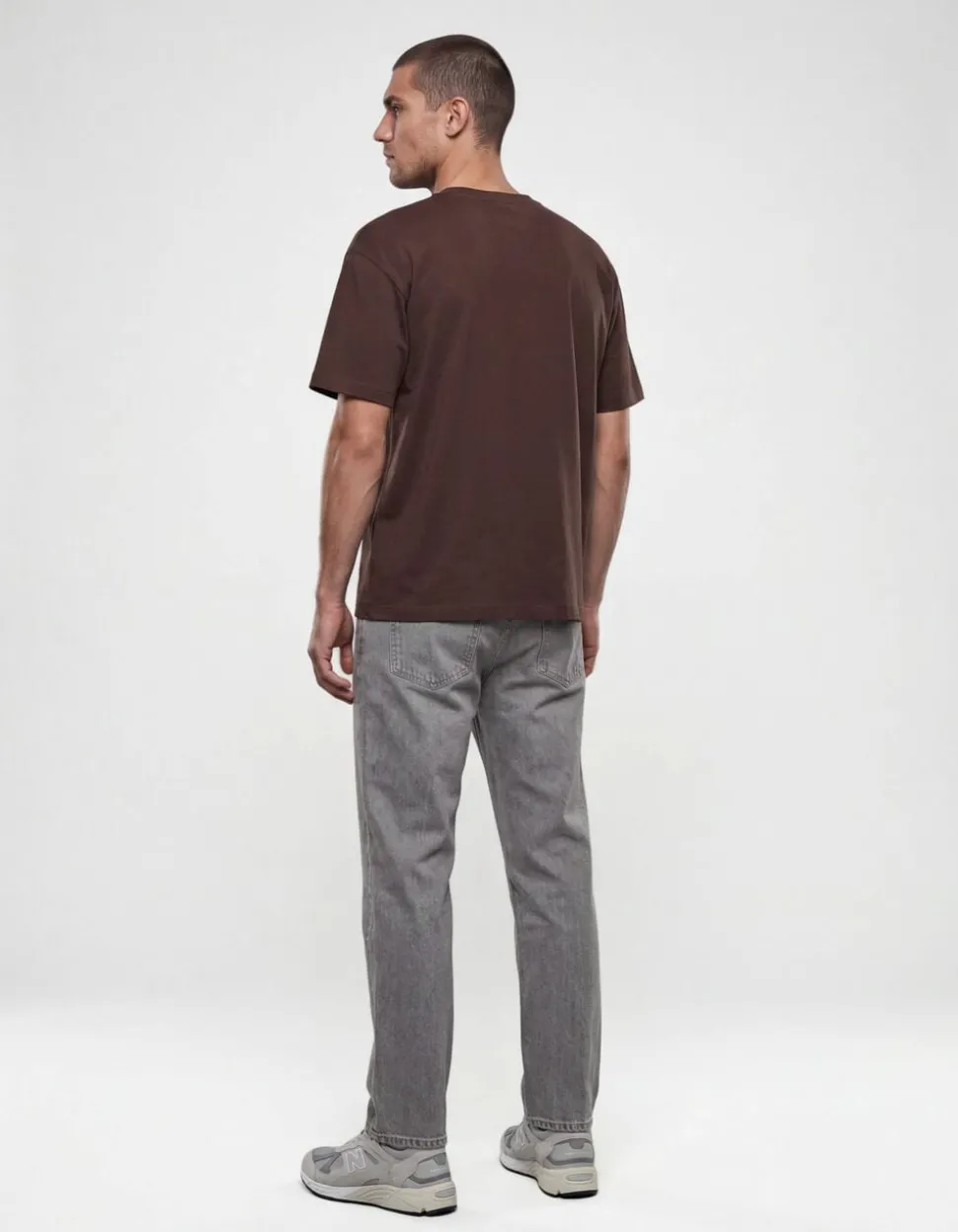 Basis Label T-shirt Donkerbruin