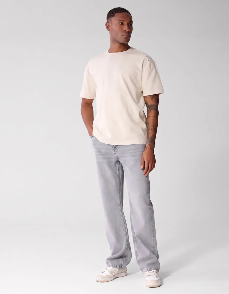 Basis Label T-shirt Zand