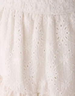 Embroidery Ruffle Skort Wit