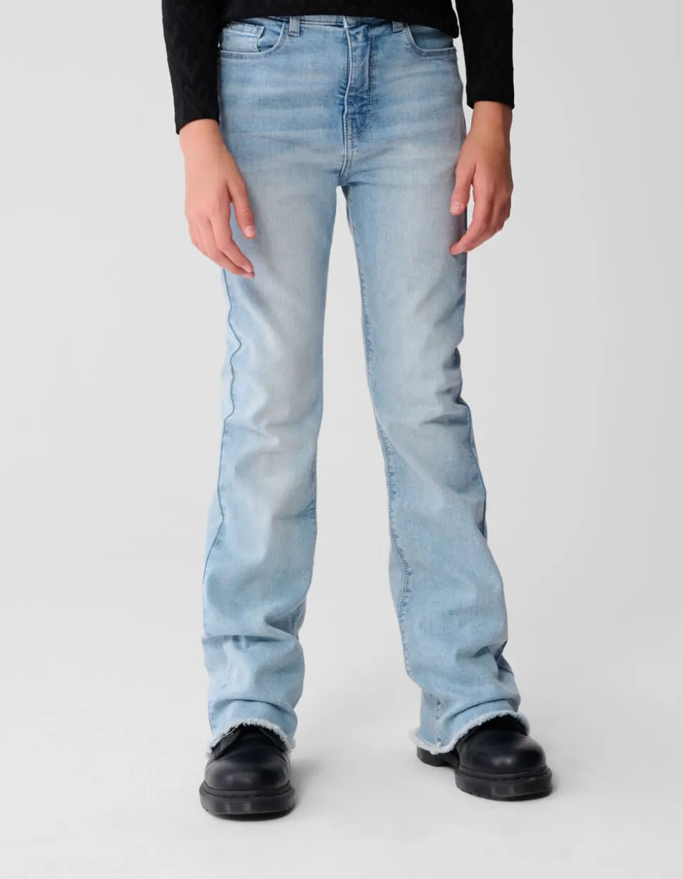 Flared Fit Jeans Bleached