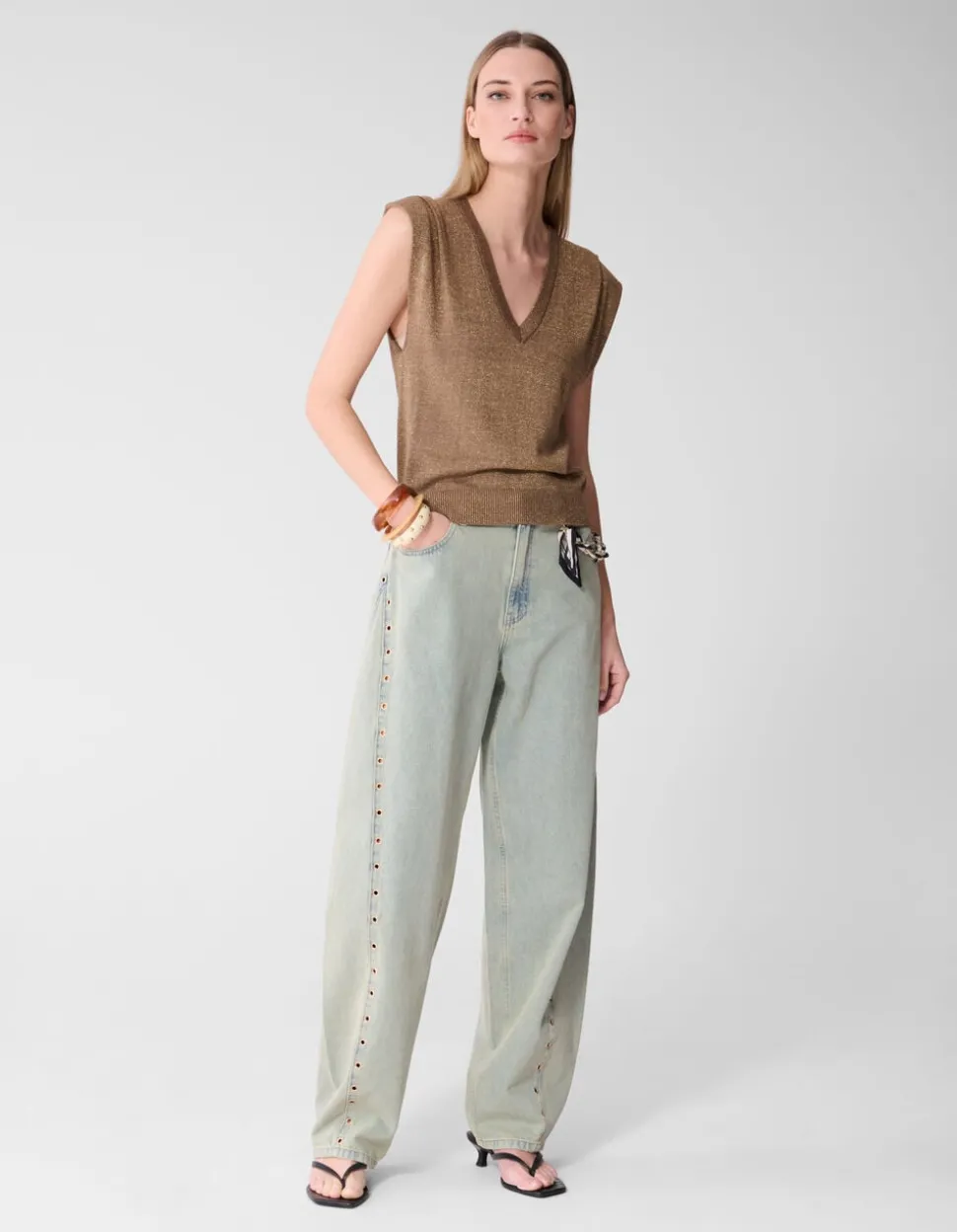 Glitter V-Neck Top Bruin