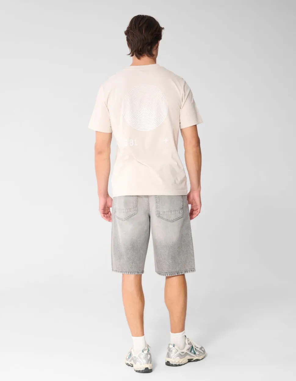 Logo Circle Artwork T-shirt Zand