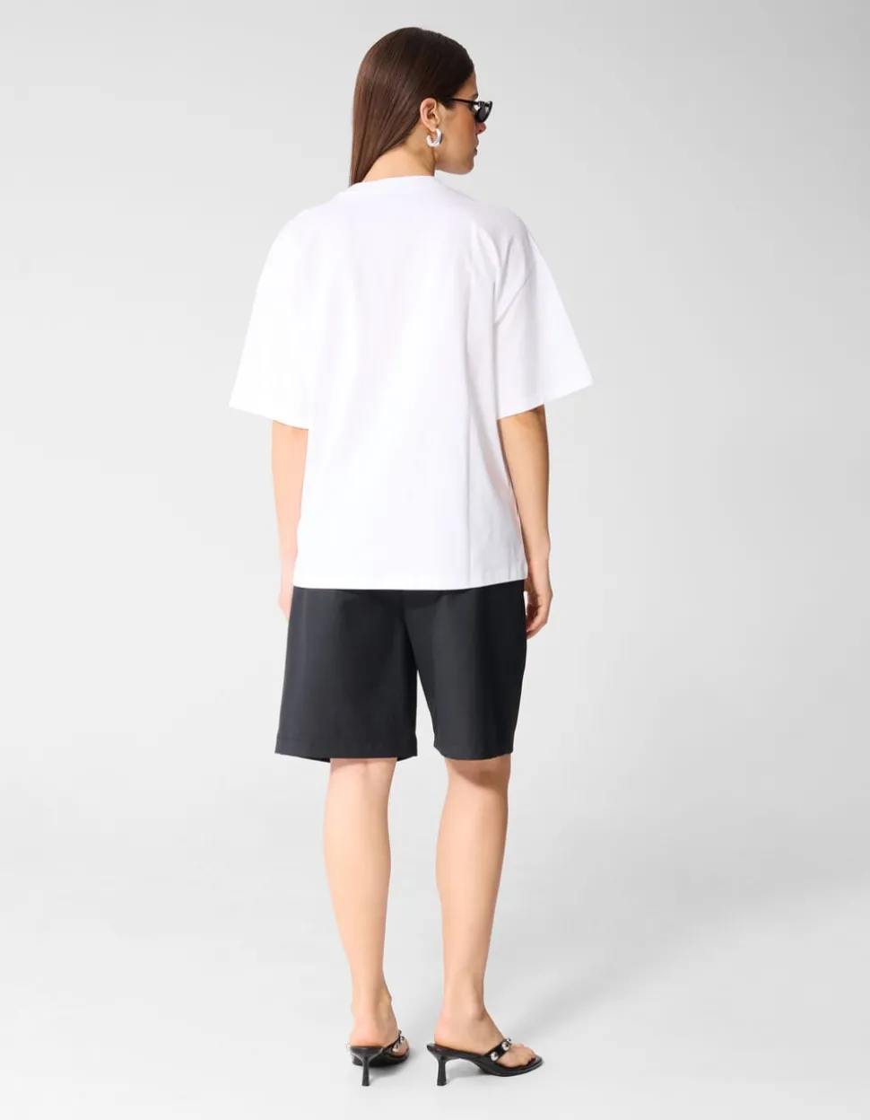 Oversized Pearl Magazine T-shirt Wit