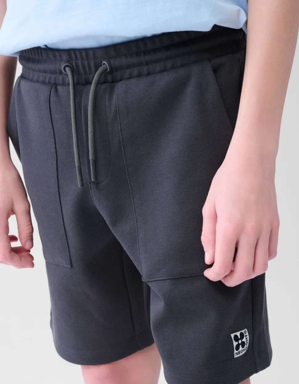 Pique Label Short Donkergrijs