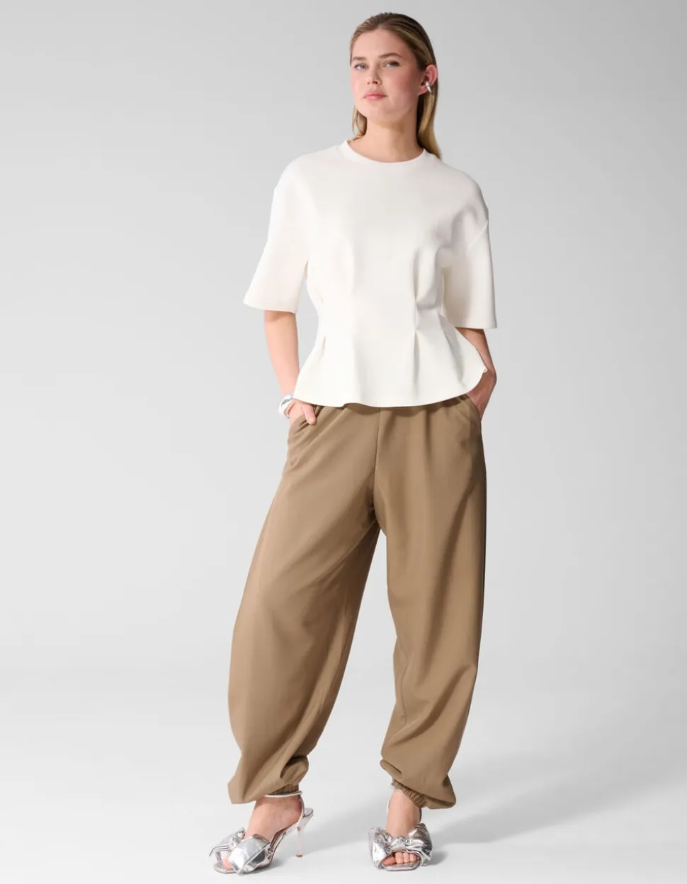 Pleat Balloon Fit Broek Bruin