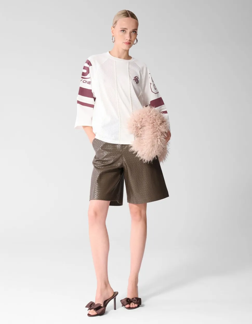 Relaxed Fit Vegan Leren Braided Short Donkerbruin