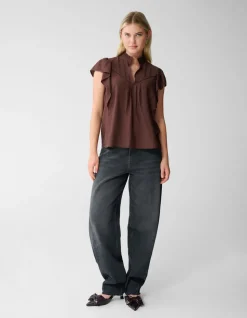 Ruffle Top Bruin