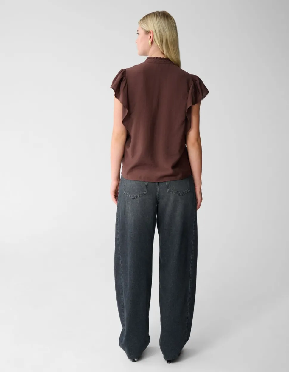 Ruffle Top Bruin