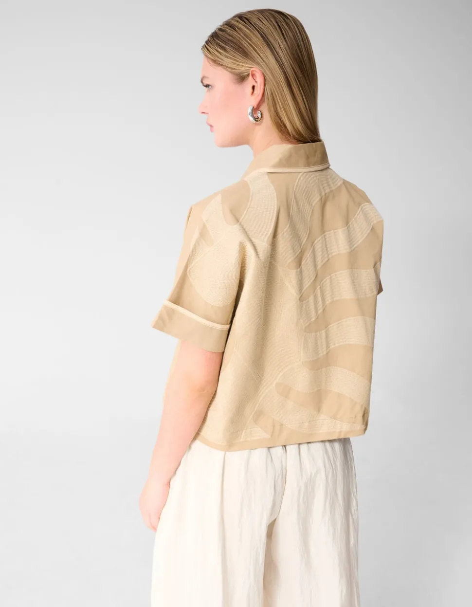 Short Sleeve Embroidery Jack Zand