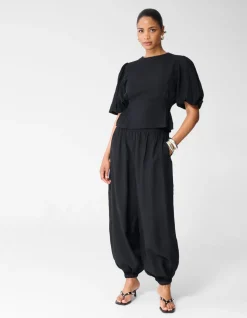 Smock Puff Top Zwart