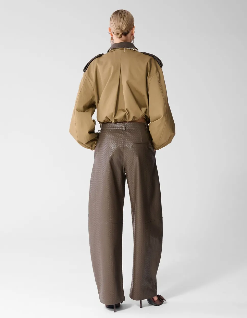 Vegan Leren Braided Barrel Fit Broek Donkerbruin