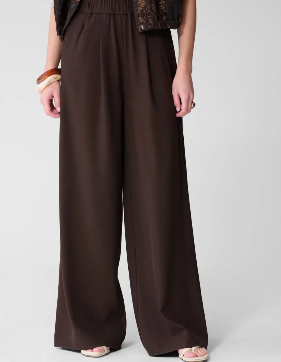 Wide Leg Fit Broek Donkerbruin By Mieke