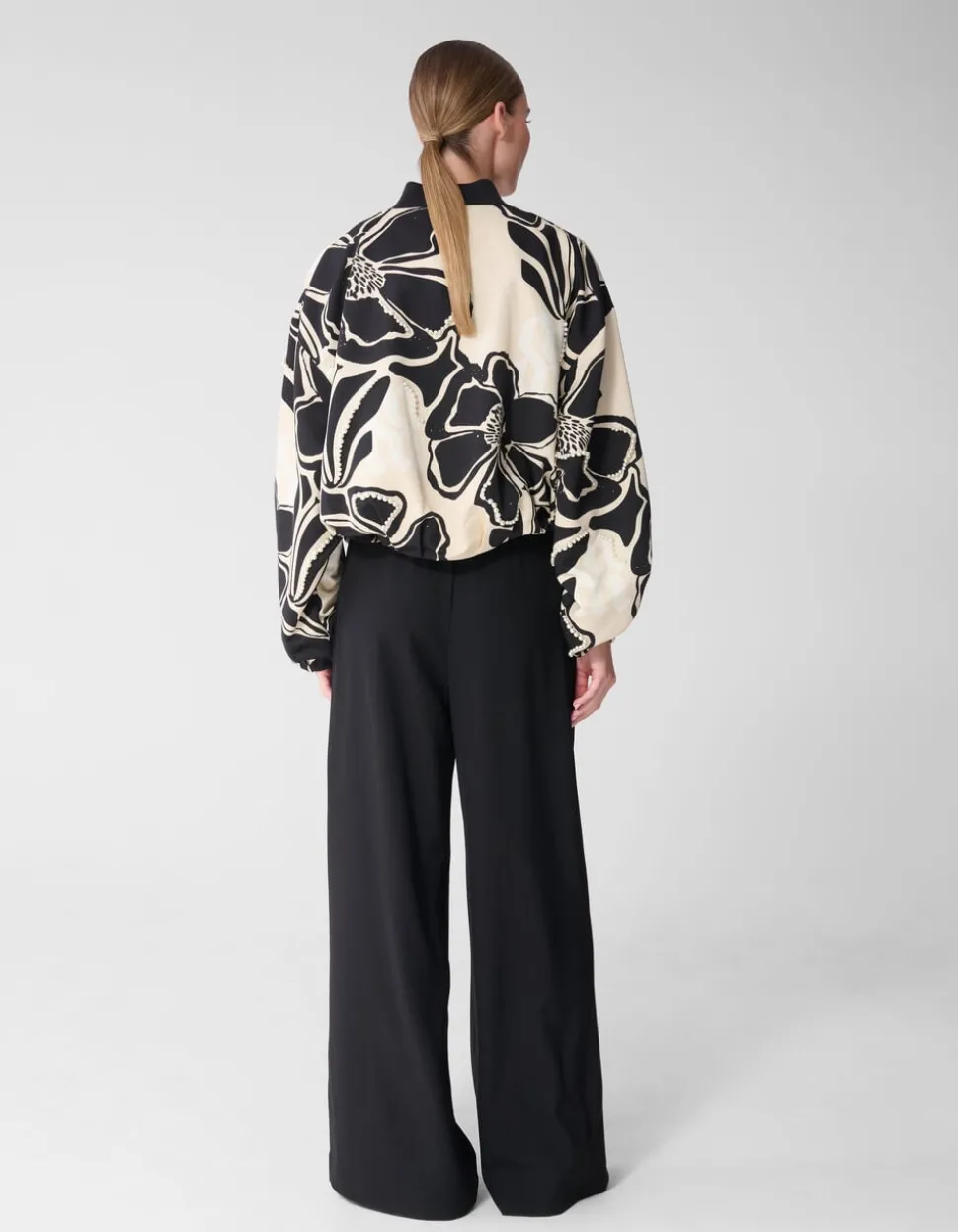 Wide Leg Fit Broek Zwart By Mieke